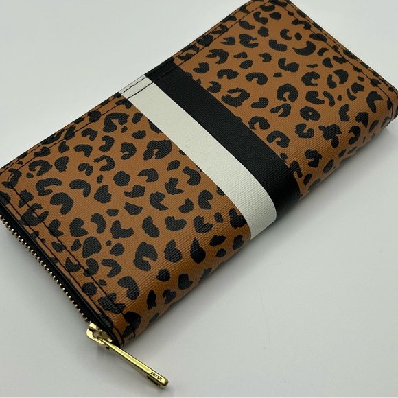 Fossil RFID Logan Zip Wallet Cheetah - Picture 3 of 6